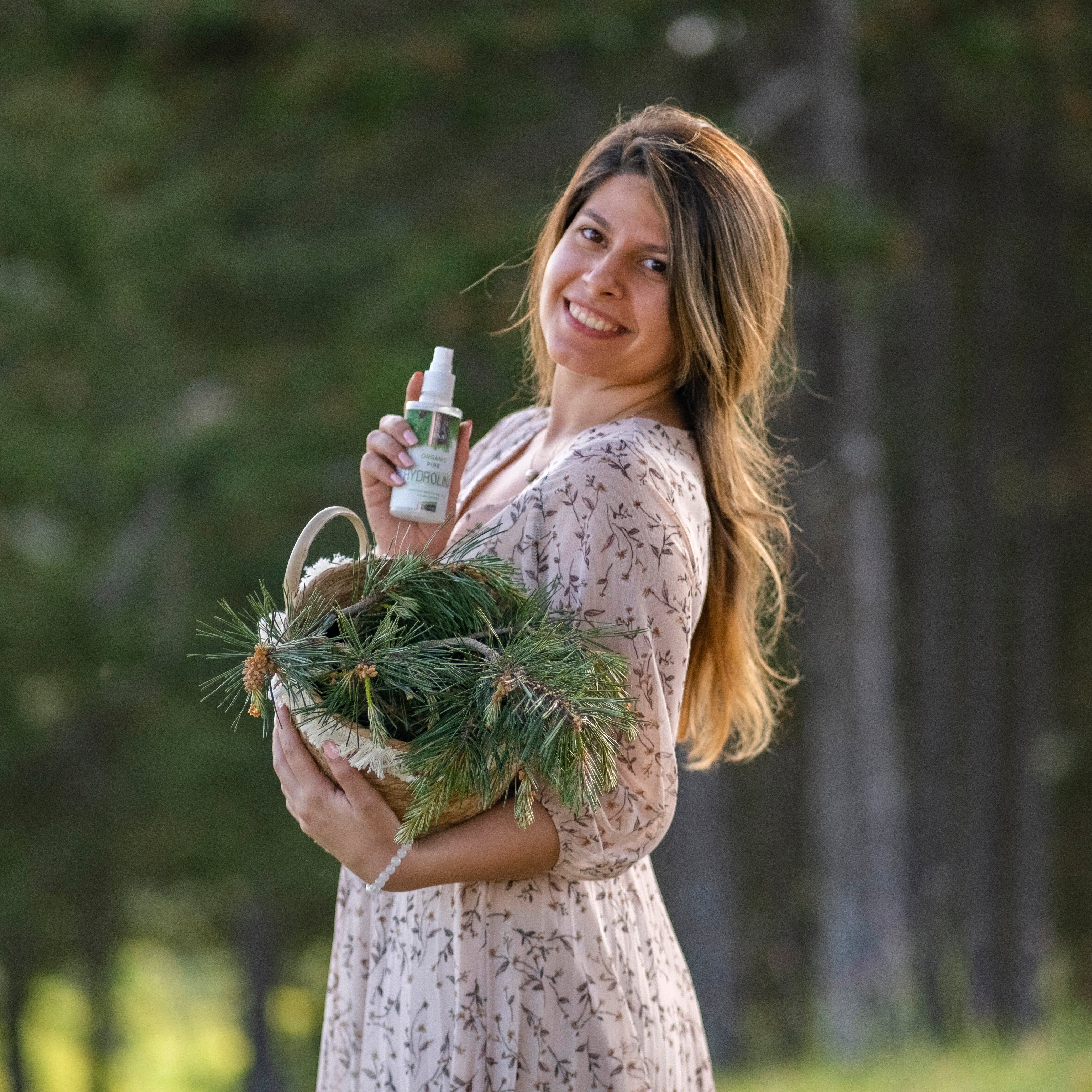 Organic White Pine Water - Hydrolina - Spray for skin Fungus and smelly feet - Image 6